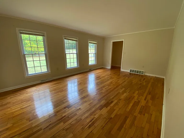 122 Keown Rd SE — Photo 8