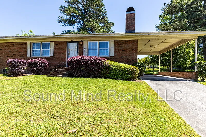 2 bed, 1.0 bath, 850 sqft, $1,000 — Photo 2