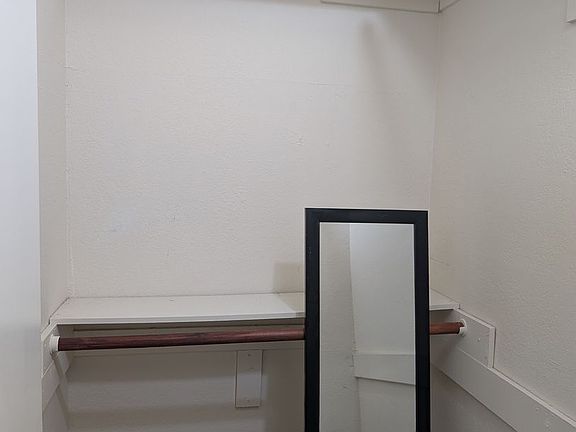 4th image of 14858 Clubhouse Dr APT D