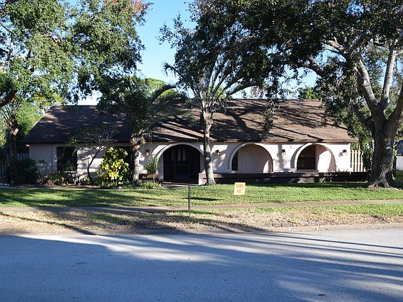4th image of 410 Indian Bay Blvd