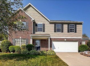 2244 S Briarwood Dr, New Palestine, IN 46163