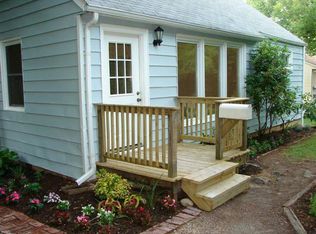 6708 Kerns Rd, Falls Church, VA 22042