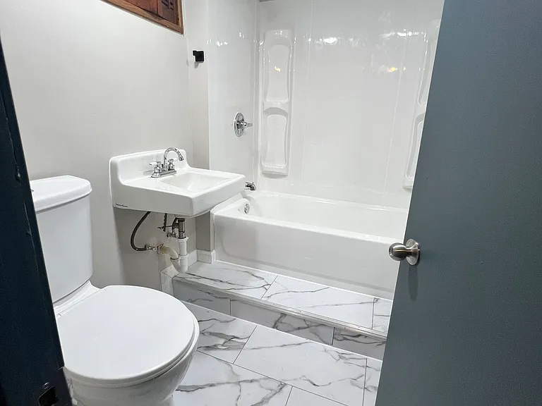 62 Woodlawn Dr — Photo 17