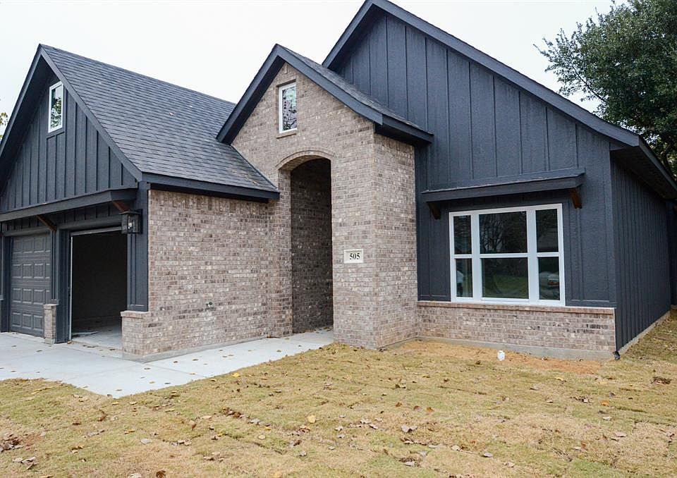 1st image of 505 Alta Vista St