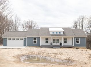 448 Baseline Rd, South Haven, MI