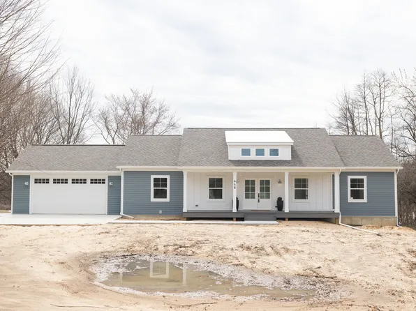 448 Baseline Rd, South Haven, MI 49090