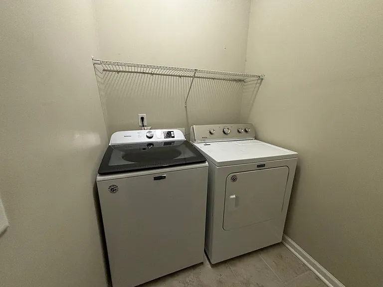 408 Abe Cir — Photo 12