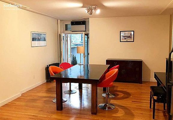 5th image of 29 W 69th St APT 1