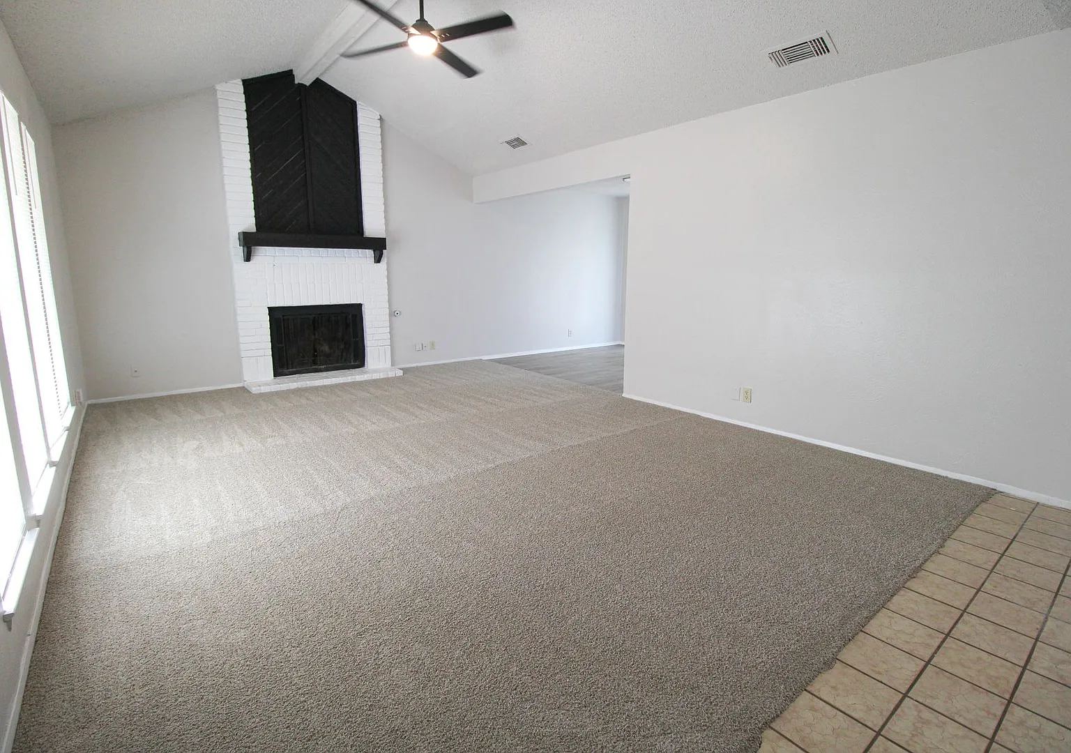 14323 Modesta Place — Photo 2