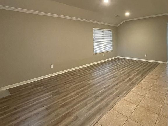 2nd image of 21515 Tallow Grove Ln