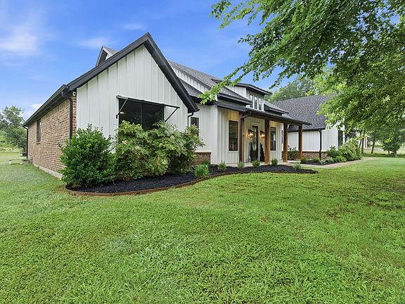5th image of 205 Deer Glade Ct