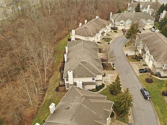 3rd image of 1042 Grovewood Dr