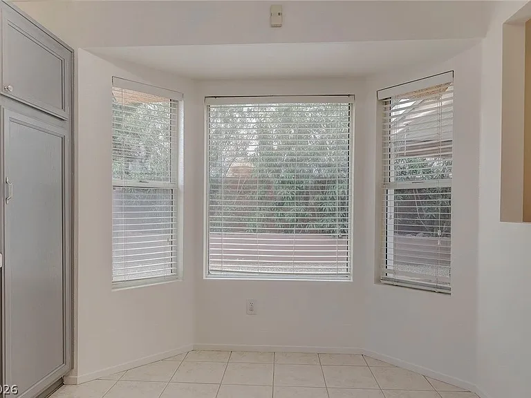 7225 Scenic Hills Dr — Photo 16