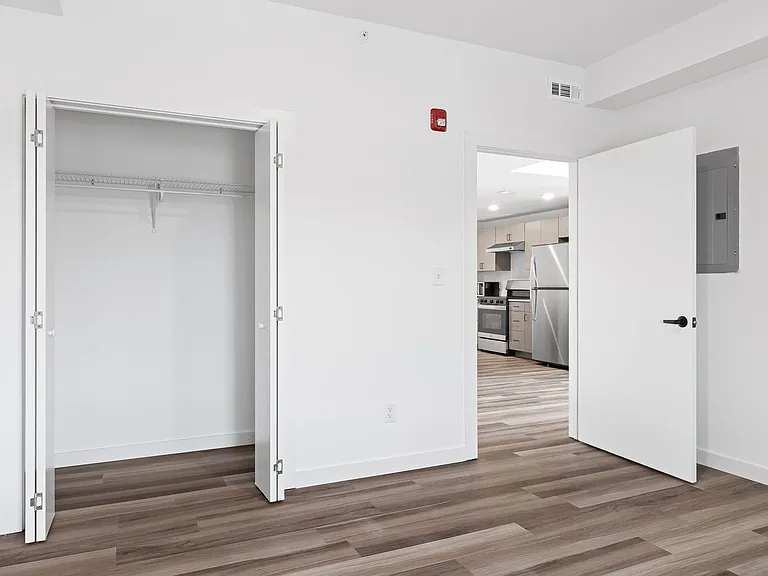 East Line Apartments | Modern Studio Apartments in Downtown Chattanooga — Photo 27