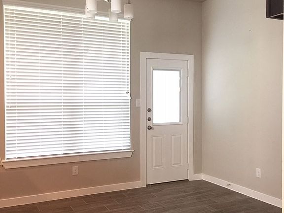 4th image of 1057/1059 W Sierra Vista Ct