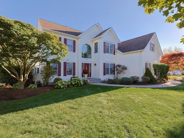 256 Robert Rd, Marlborough, MA 01752