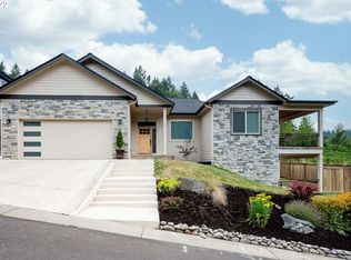 2762 Blue Spruce Dr, Eugene, OR
