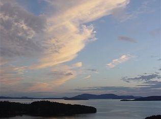 1020 Brighton Crest Ln, Bellingham, WA 98229