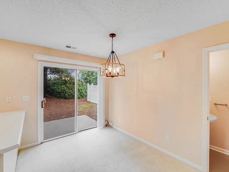 15021 Deshler Ct — Photo 15
