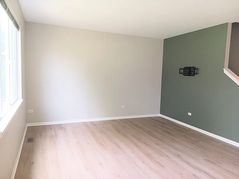 430 Legend Ln — Photo 4