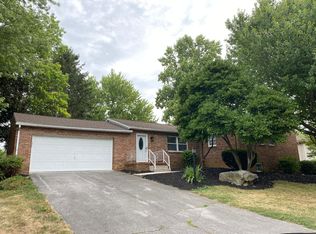 215 Juniper Rd, Chambersburg, PA 17202