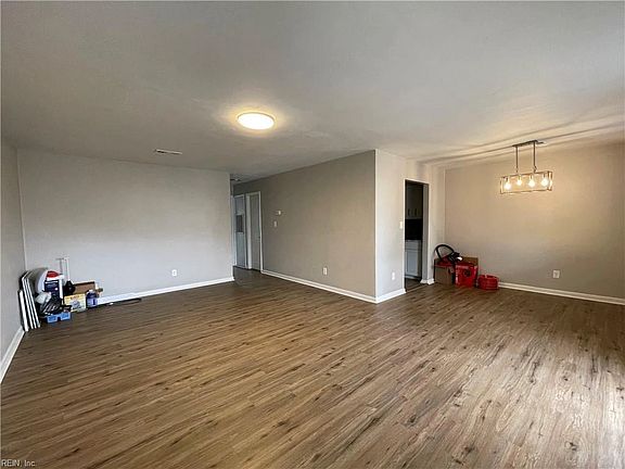 4th image of 719 Marvin Ave #204
