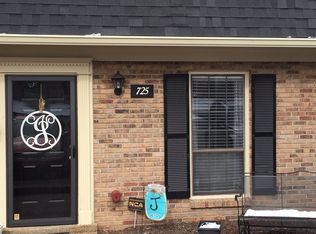 725 Fox Ridge Dr, Brentwood, TN 37027