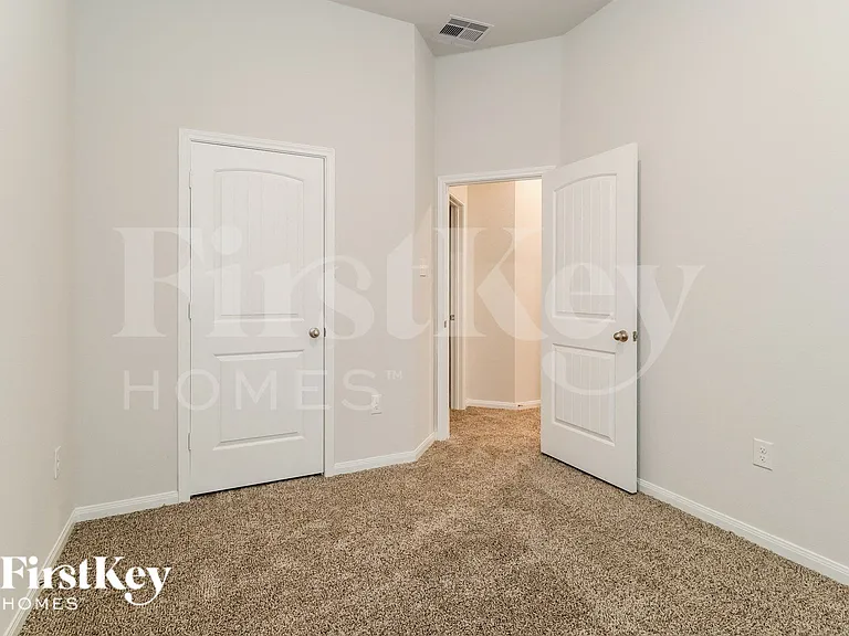 14755 Country Club Dr — Photo 13