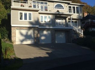 10022 51st Ave SW, Seattle, WA 98136