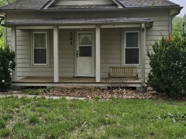 721 Woodland St, Emporia, KS 66801
