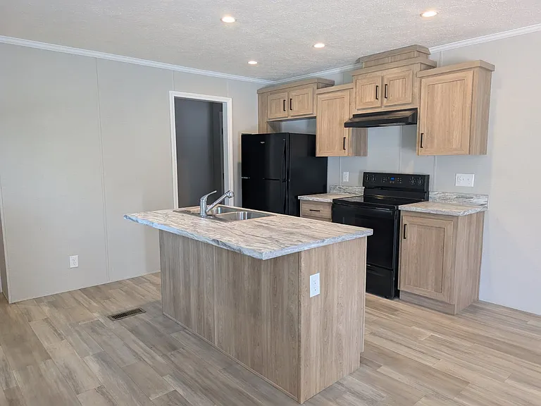Avon Lakes Estates — Photo 22