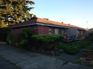 206 Florentia St, Seattle, WA 98109