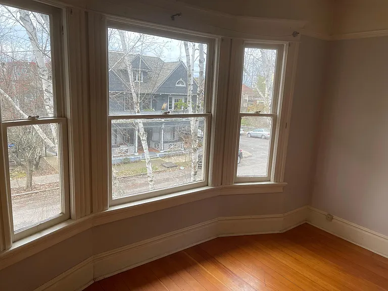 716 SE 16th Ave #2 — Photo 5
