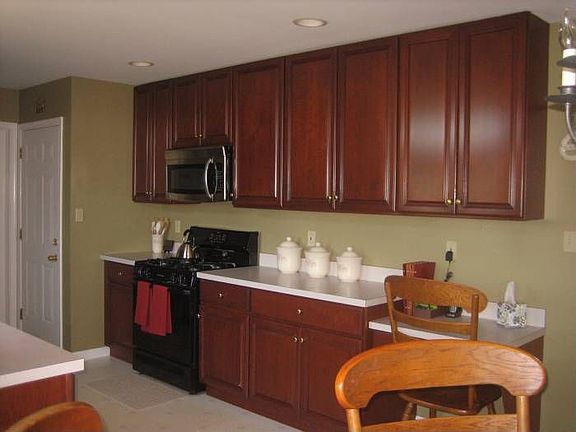 5th image of 115 Edgefield Dr