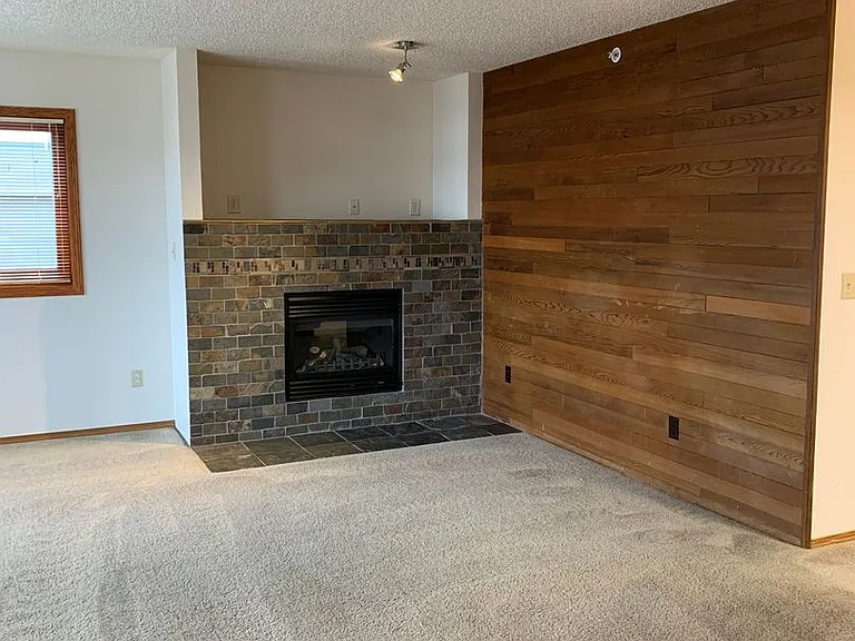 3401 Lakeshore Dr — Photo 8