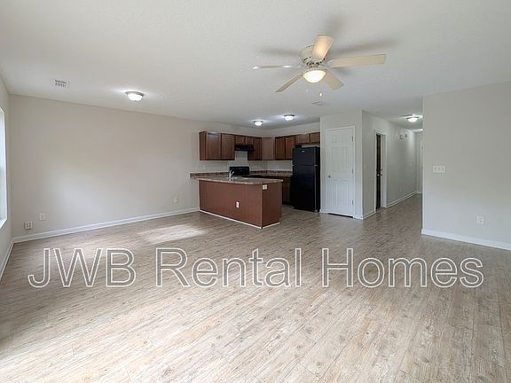 4th image of 8498 Jasper Ave