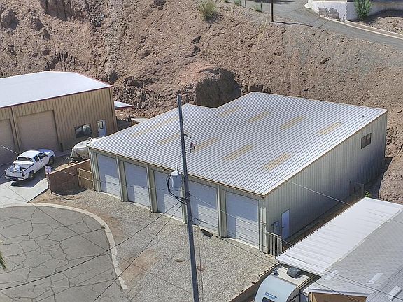 3rd image of 31335 Commercial Dr