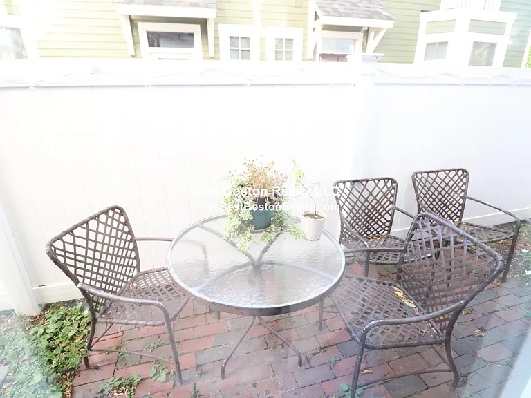 50 Craigie St #5 — Photo 16