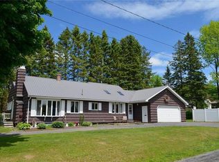 63 Pine St, Presque Isle, ME 04769