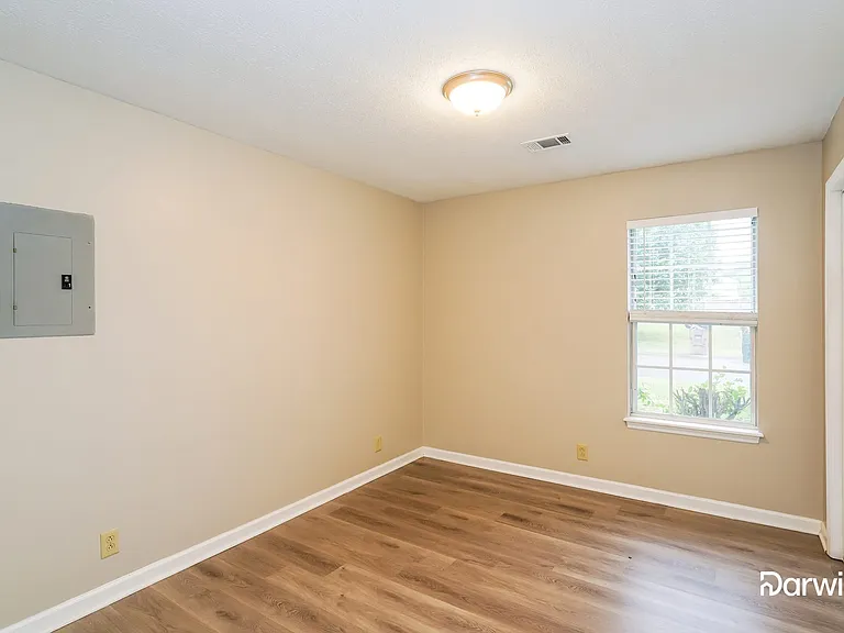 605 N Stonegate Dr — Photo 7
