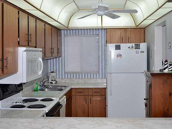 4th image of 3601 S Atlantic Ave Unit 704
