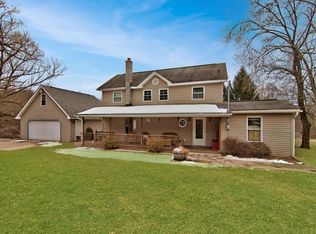 8 Willow Ln, Shickshinny, PA 18655