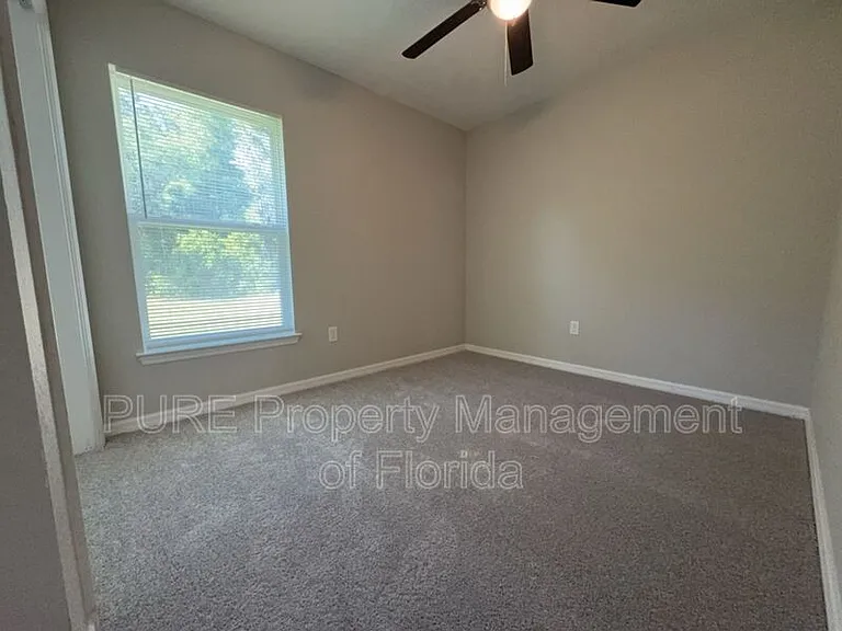 3934 SE 142nd St — Photo 43