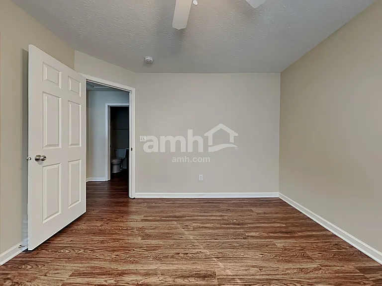 4228 Pekin Ct — Photo 14