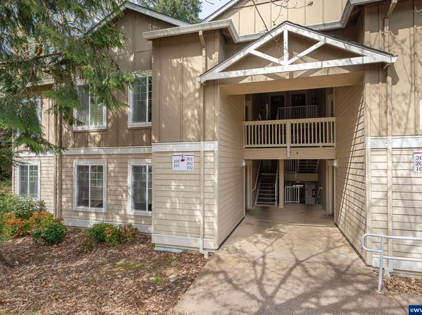 6298 SW Grand Oaks Dr APT E101, Corvallis, OR 97333