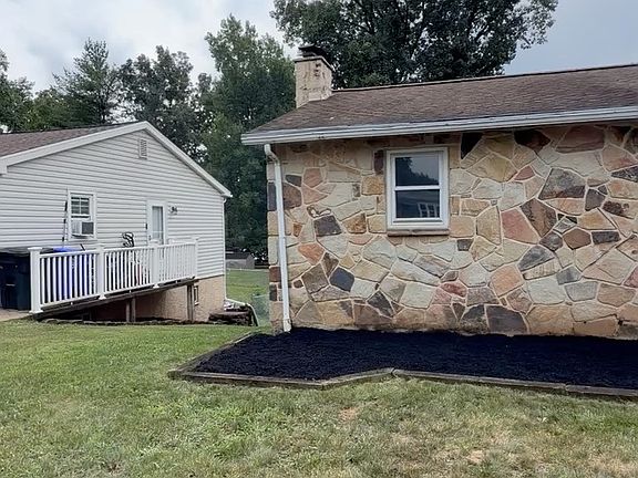 3rd image of 2516 Berkley Rd