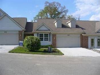 1st image of 6008 E Oakwood Dr