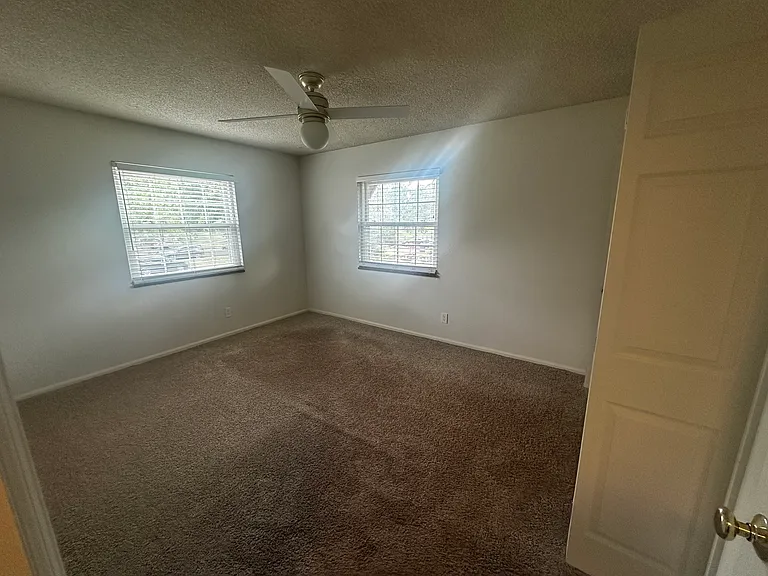 3250 Oneal Cir #D25 — Photo 9