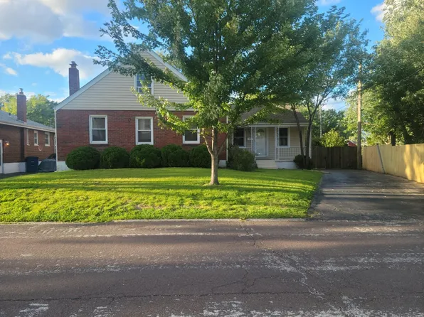 8903 Harold Dr, Saint Louis, MO 63134