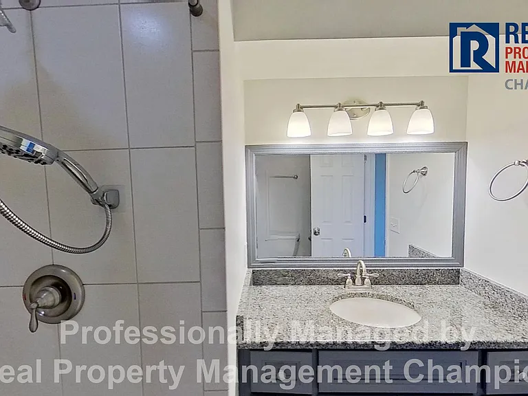 3728 Saint Johns Ct #B — Photo 12